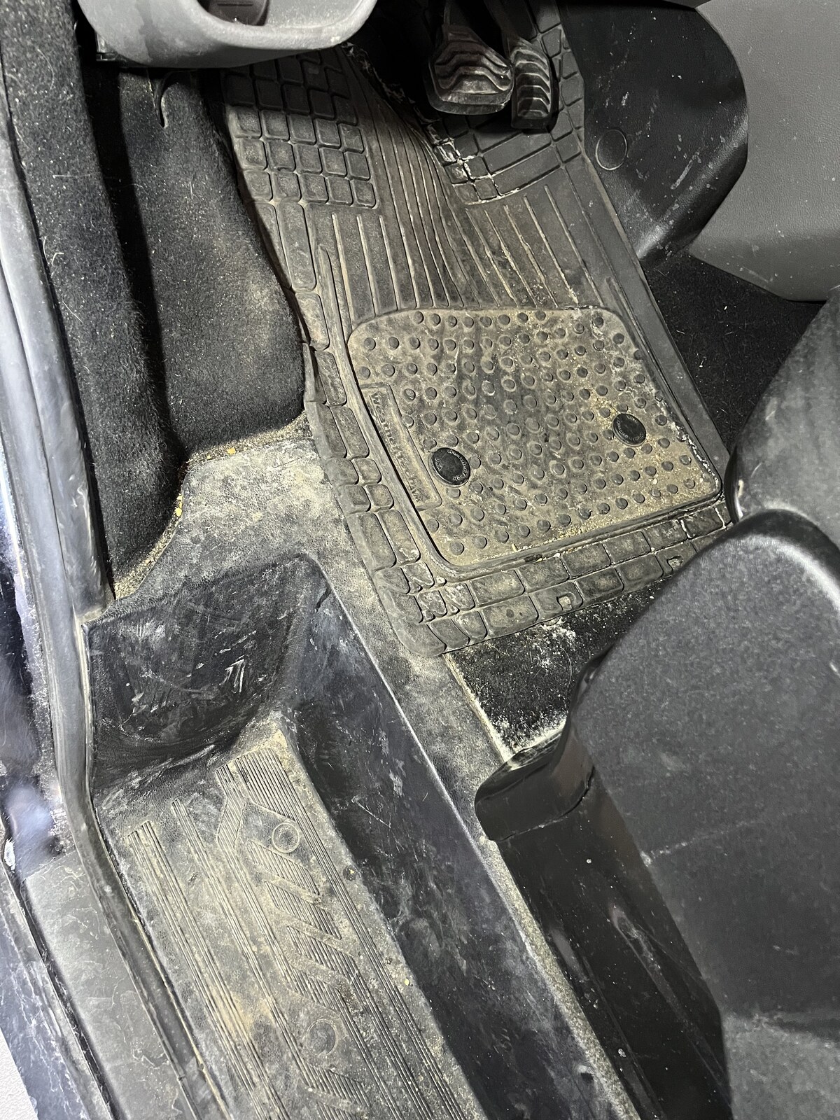 Floorboard detailing before
